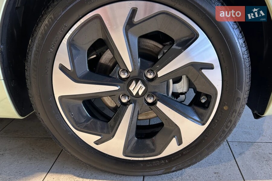 Suzuki Swift - фото 6