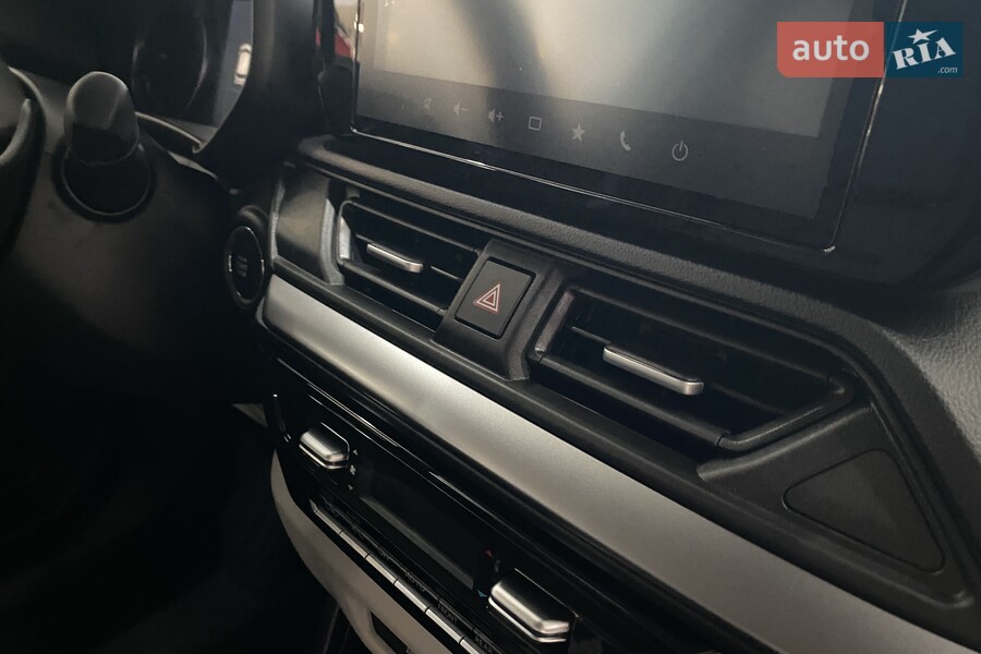 Suzuki Swift - фото 19