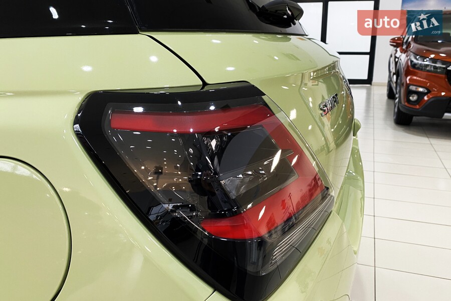 Suzuki Swift - фото 11