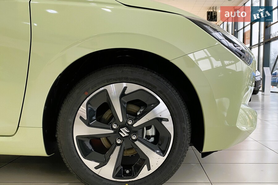 Suzuki Swift - фото 12