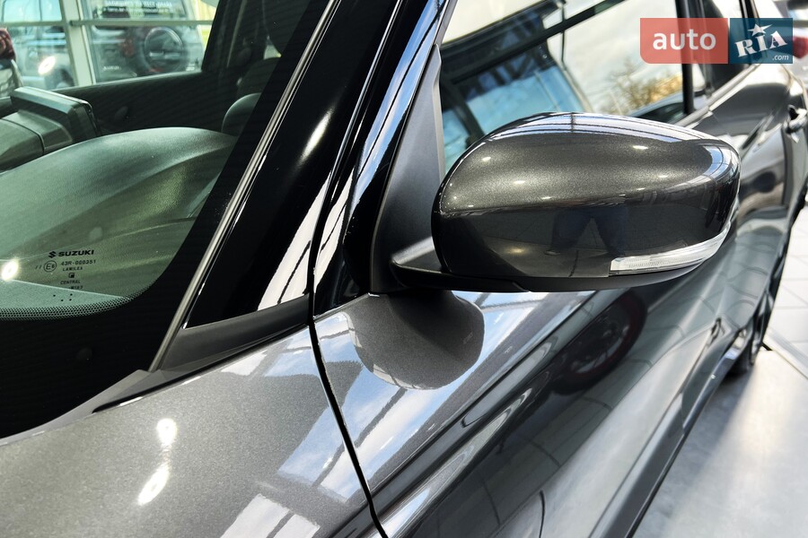 Suzuki Swift - фото 11
