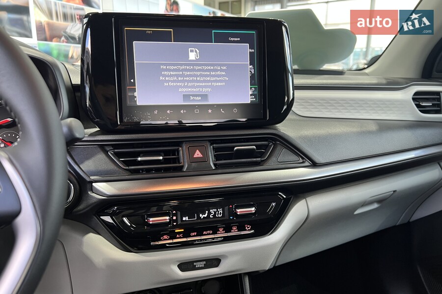 Suzuki Swift - фото 13