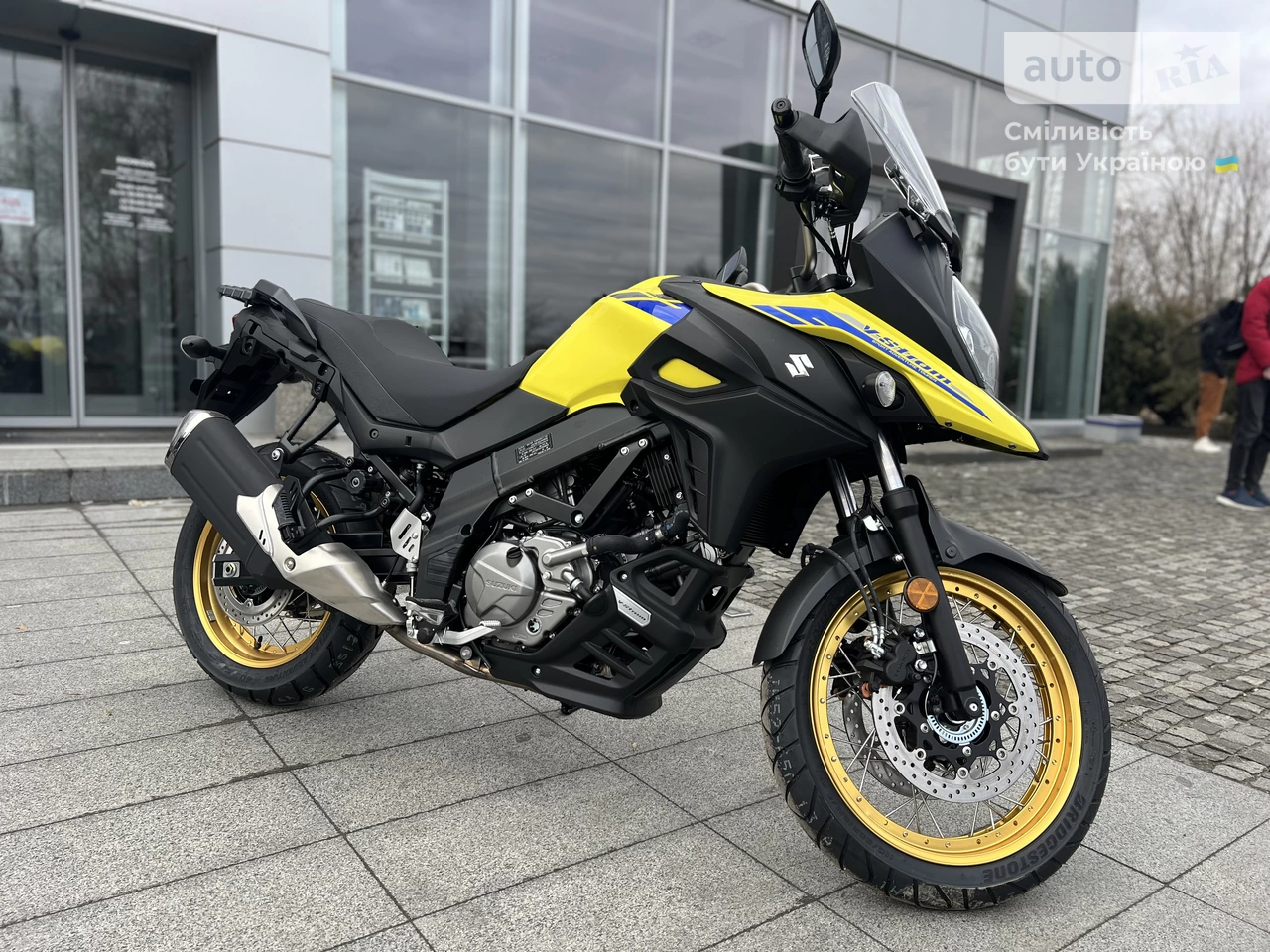 Suzuki V-Strom Base