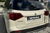 Suzuki Vitara GLX (Hybrid)