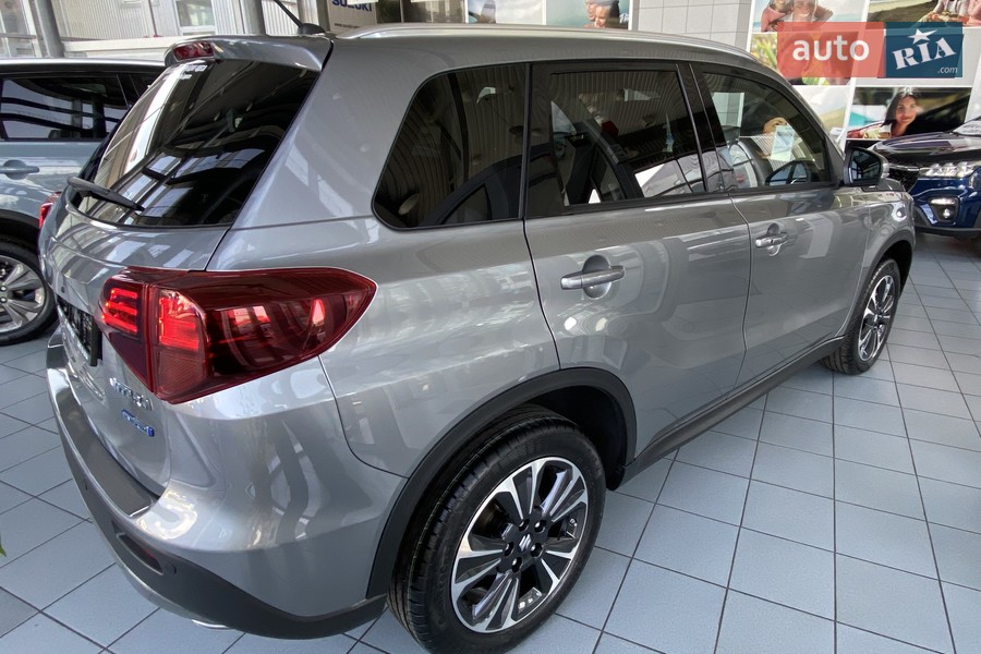 Suzuki Vitara - фото 10