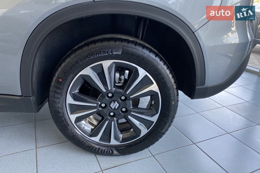 Suzuki Vitara - фото 11