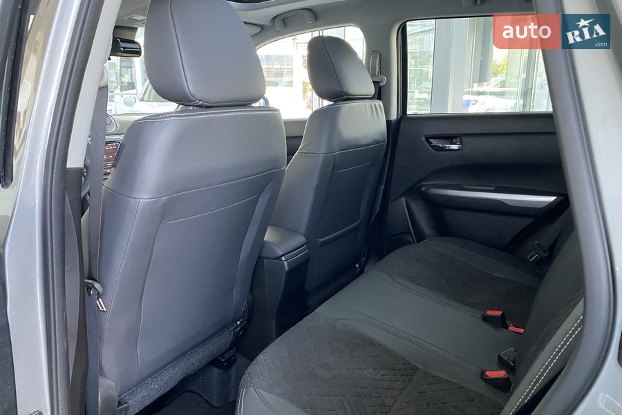 Suzuki Vitara - фото 21