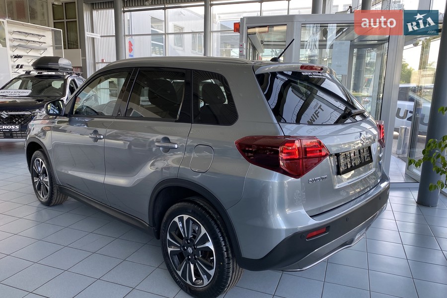 Suzuki Vitara - фото 7