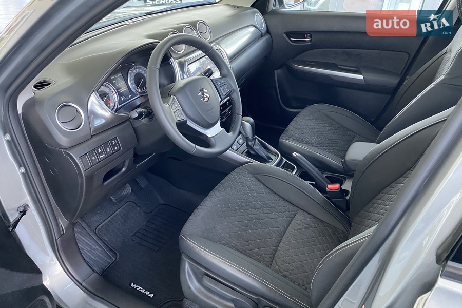 Suzuki Vitara - фото 15