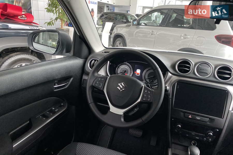 Suzuki Vitara - фото 21