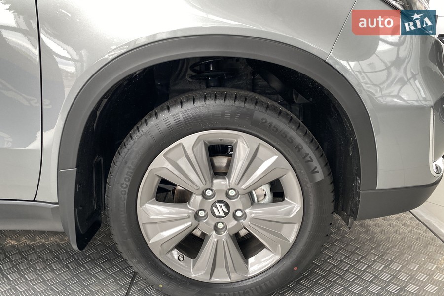 Suzuki Vitara - фото 8