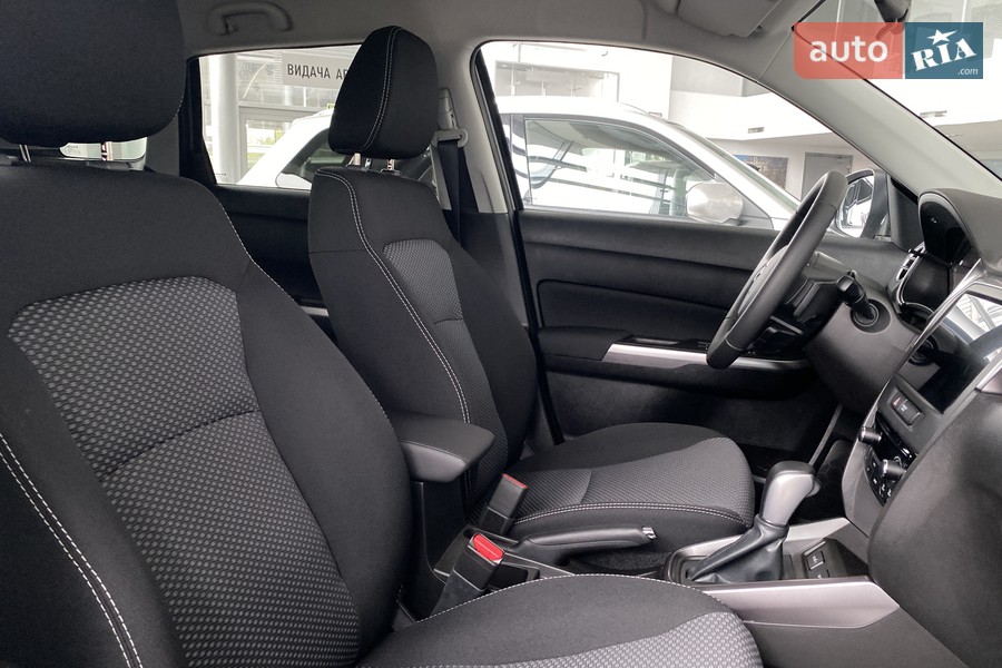 Suzuki Vitara - фото 12