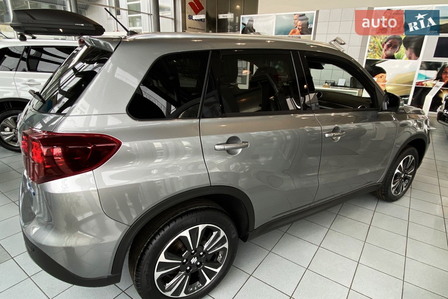 Suzuki Vitara - фото 6