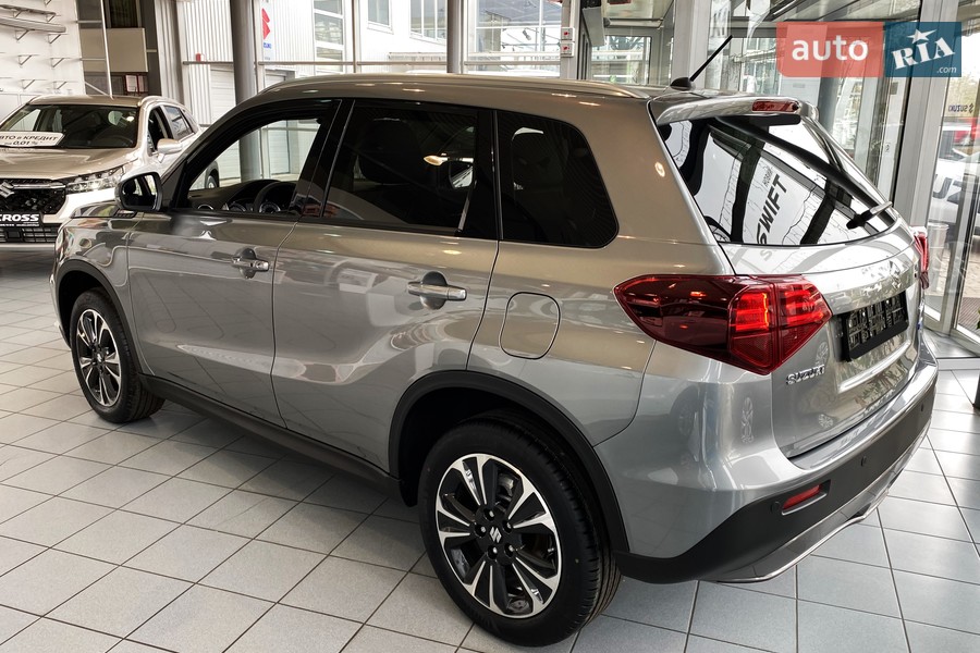Suzuki Vitara - фото 7