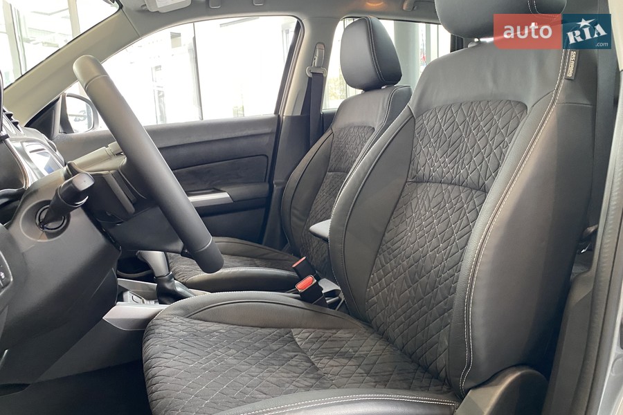 Suzuki Vitara - фото 14
