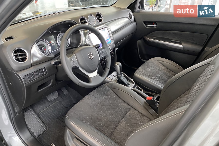 Suzuki Vitara - фото 13