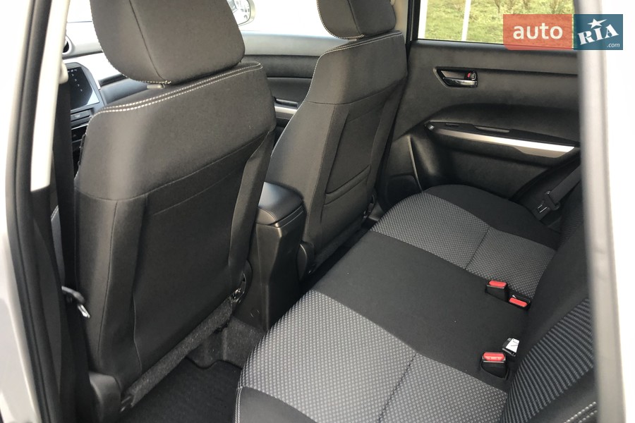 Suzuki Vitara - фото 15
