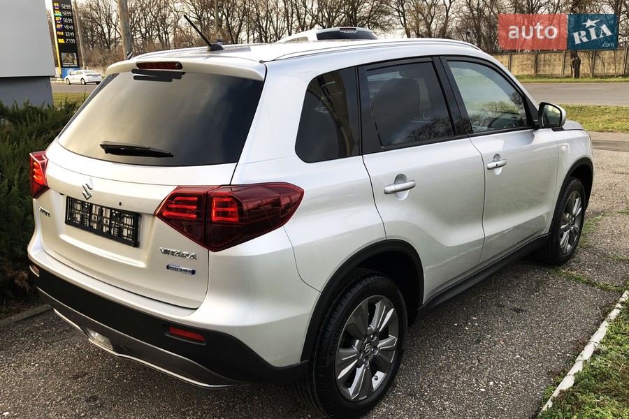 Suzuki Vitara - фото 6