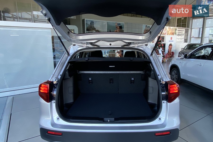 Suzuki Vitara - фото 10