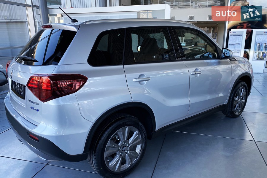 Suzuki Vitara - фото 6