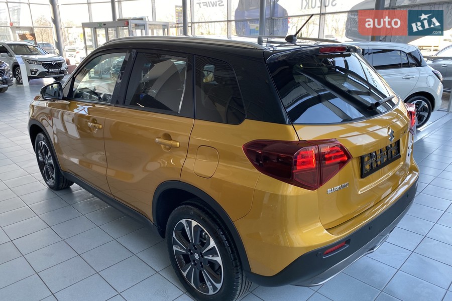 Suzuki Vitara - фото 6