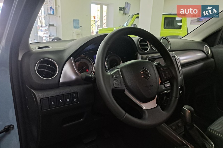 Suzuki Vitara - фото 15