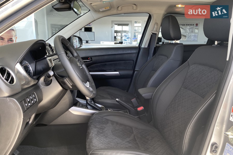 Suzuki Vitara - фото 16
