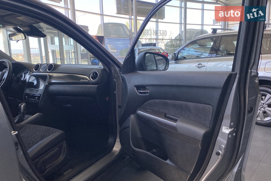 Suzuki Vitara - фото 9