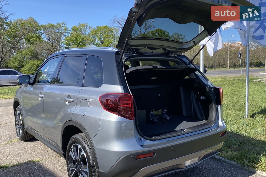 Suzuki Vitara - фото 9