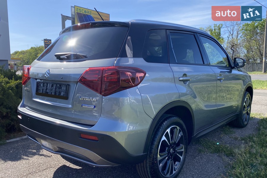 Suzuki Vitara - фото 4