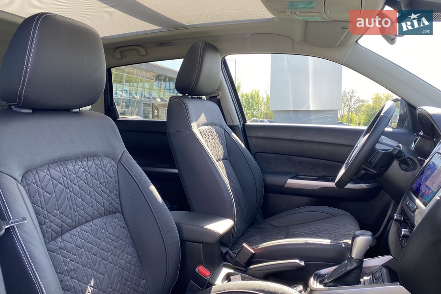 Suzuki Vitara - фото 14