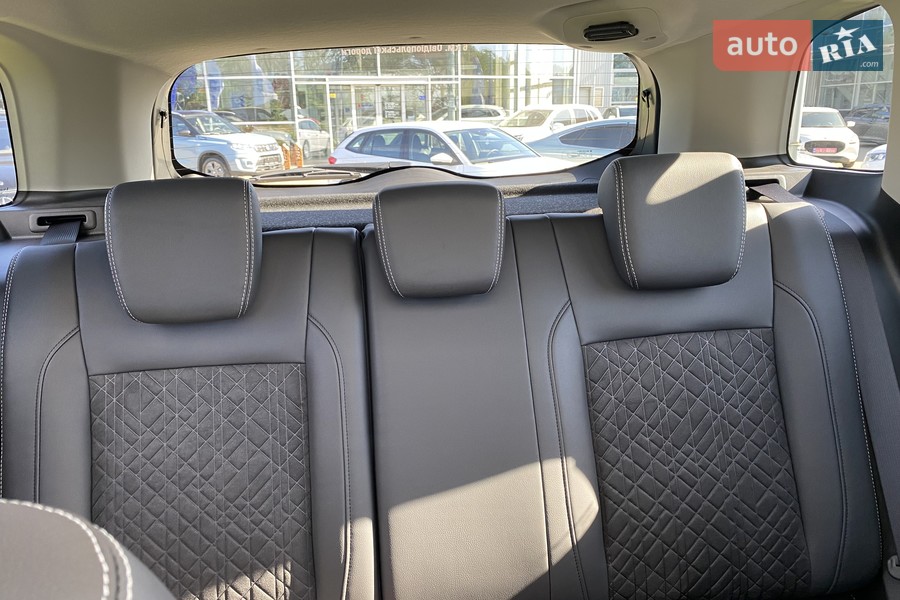 Suzuki Vitara - фото 16