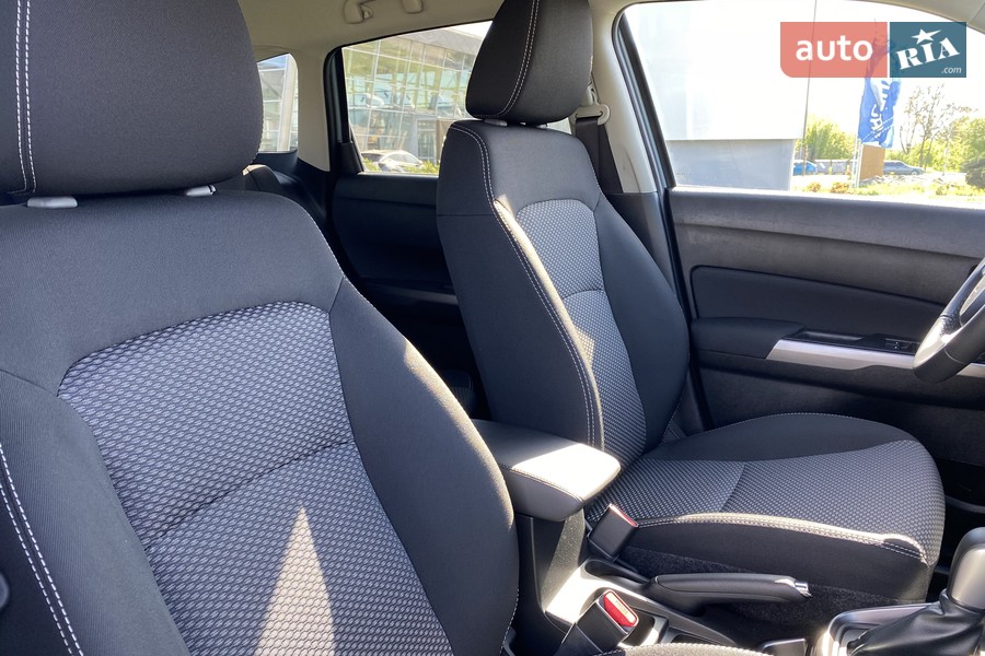 Suzuki Vitara - фото 17