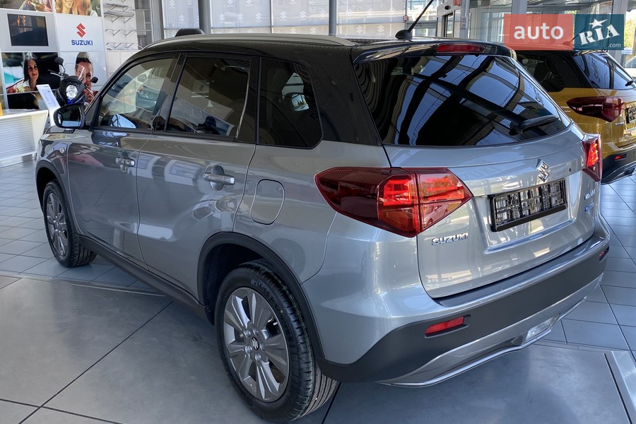 Suzuki Vitara - фото 4