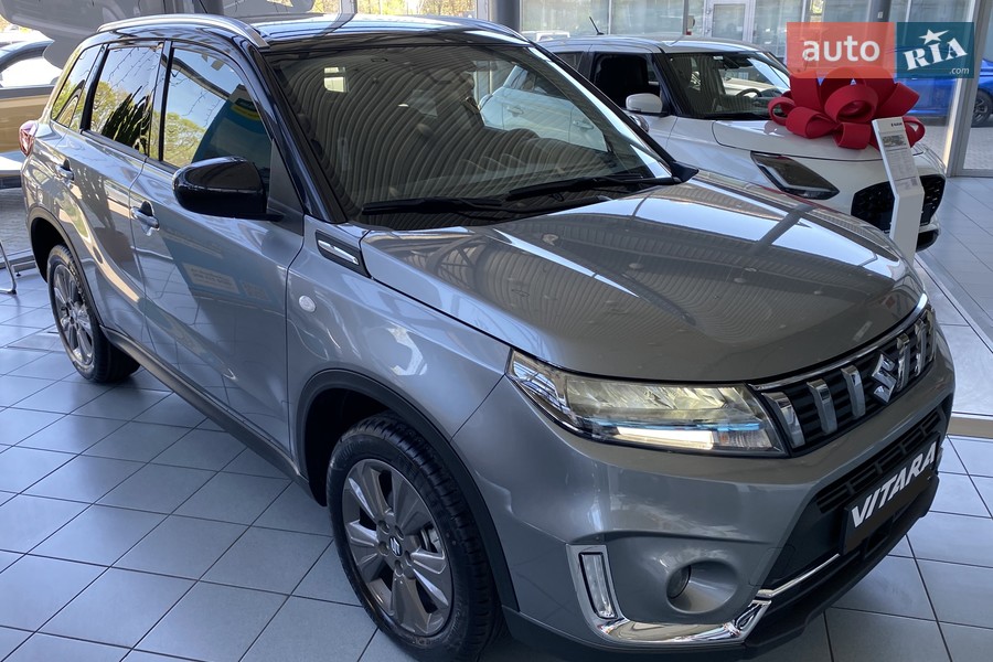 Suzuki Vitara - фото 3