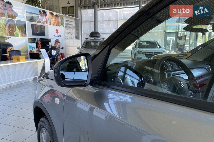 Suzuki Vitara - фото 8