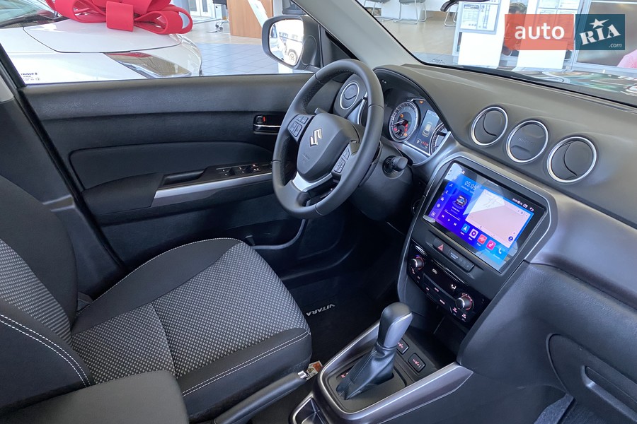 Suzuki Vitara - фото 17