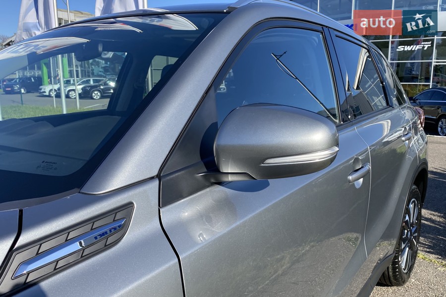 Suzuki Vitara - фото 8