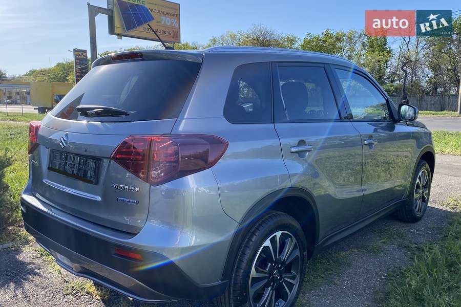Suzuki Vitara - фото 3