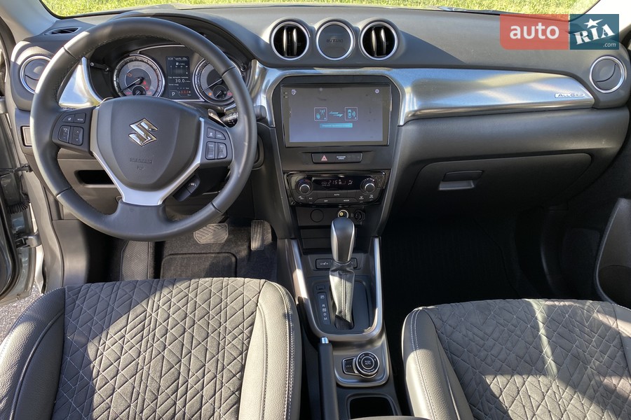 Suzuki Vitara - фото 15