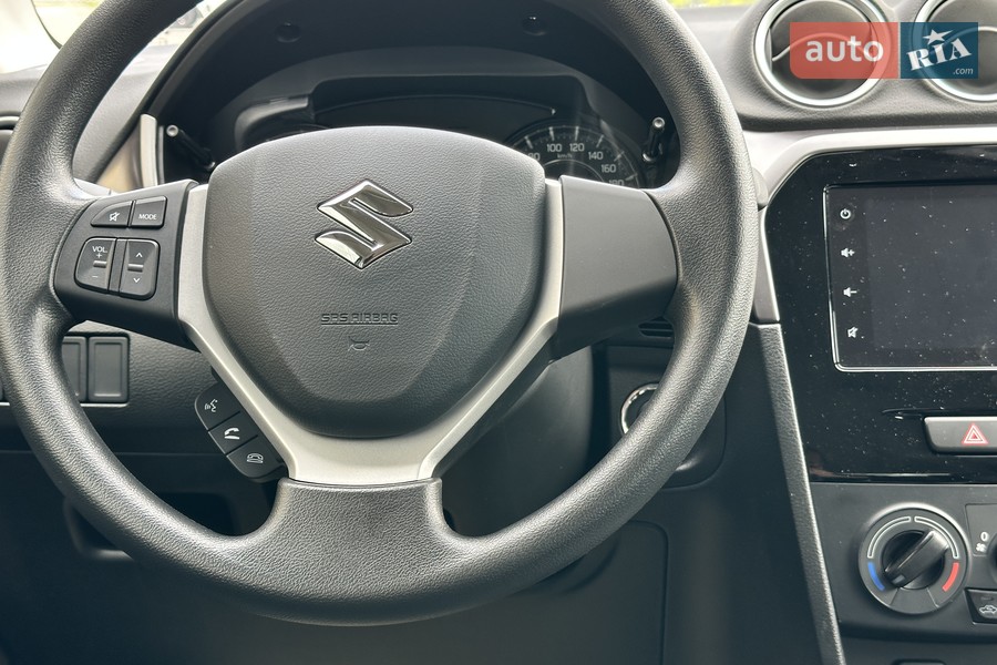 Suzuki Vitara - фото 26
