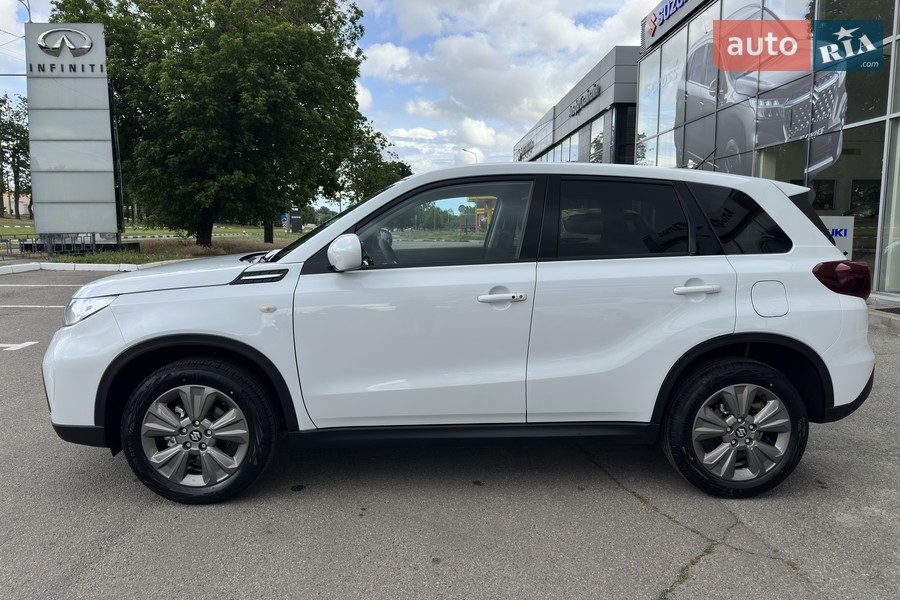 Suzuki Vitara - фото 11