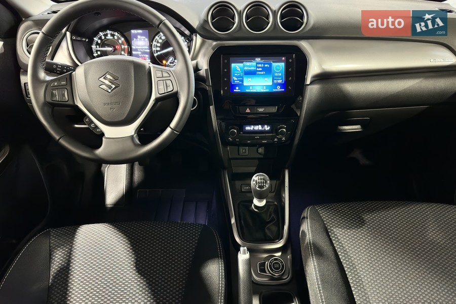 Suzuki Vitara - фото 23