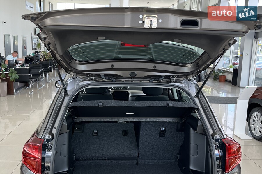 Suzuki Vitara - фото 32