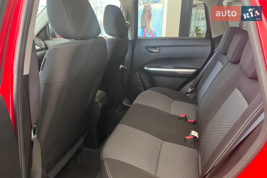 Suzuki Vitara - фото 19