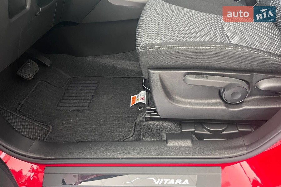 Suzuki Vitara - фото 21