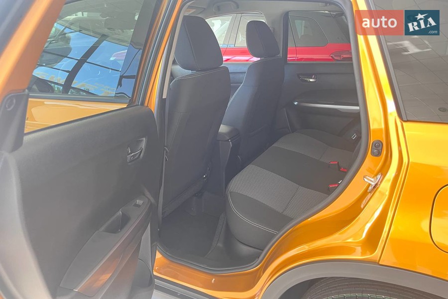 Suzuki Vitara - фото 15