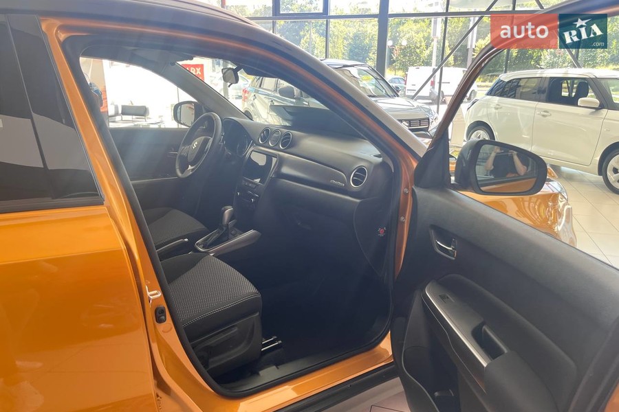 Suzuki Vitara - фото 17
