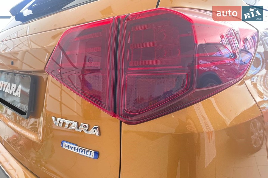 Suzuki Vitara - фото 12