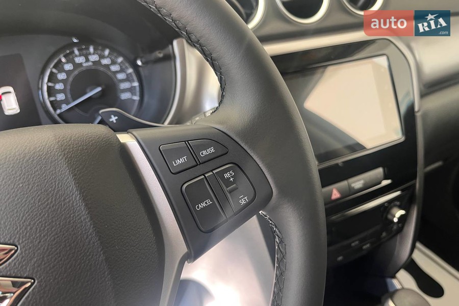 Suzuki Vitara - фото 16